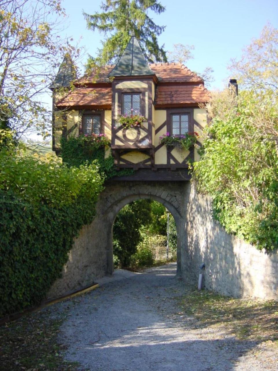 Landgasthof Zur Krone Krautheim Екстериор снимка